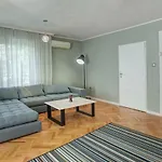 Spacious Flat Close To The American Embassy