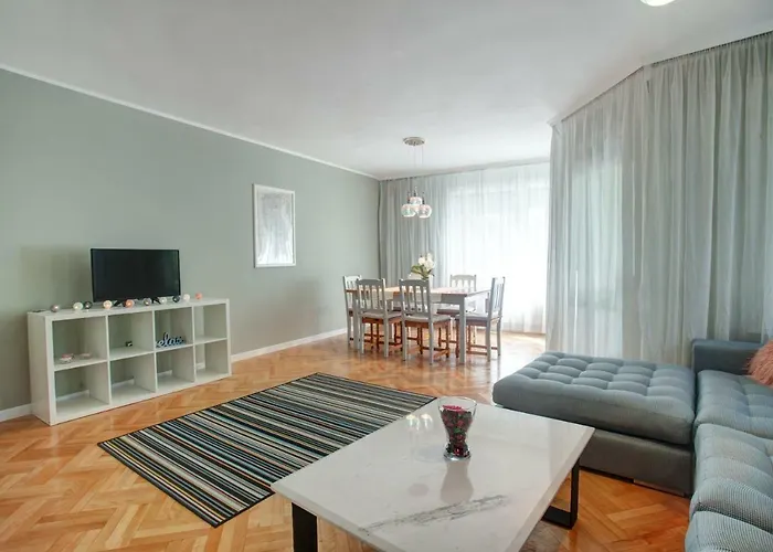 Spacious Flat Close To The American Embassy