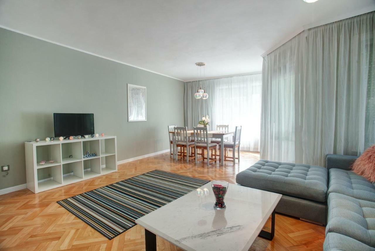 Spacious Flat Close To The American Embassy *